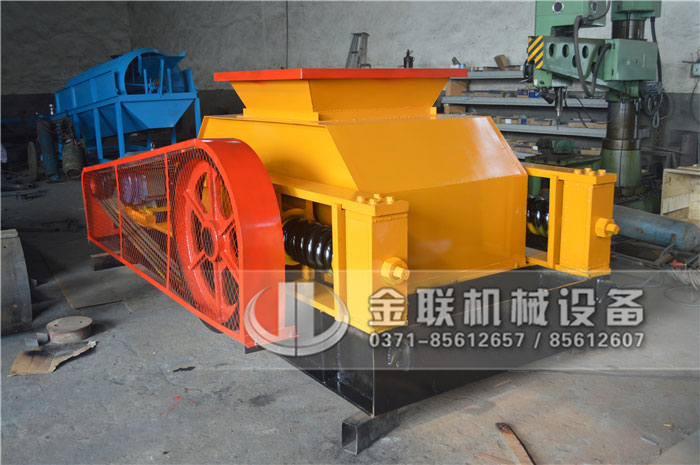 影響強力雙齒輥破碎機生產效率的因素有哪些？