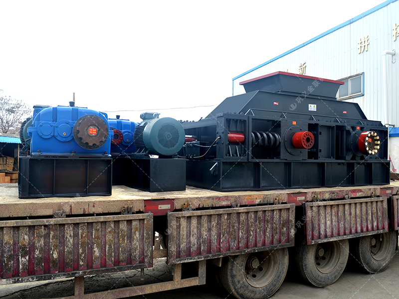 處理玄武巖、鵝卵石成沙的小型對輥制砂機產量多大？