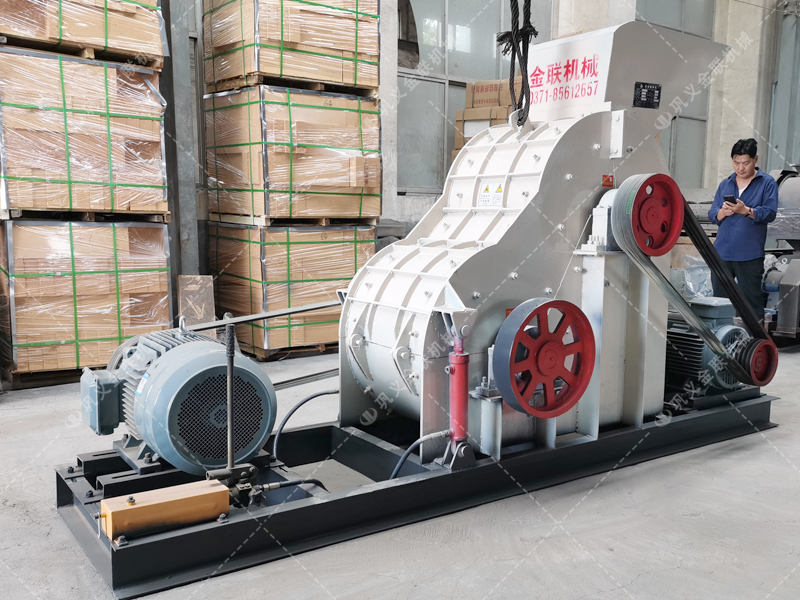 SCF800x800中型雙級粉碎機(jī)發(fā)往云南