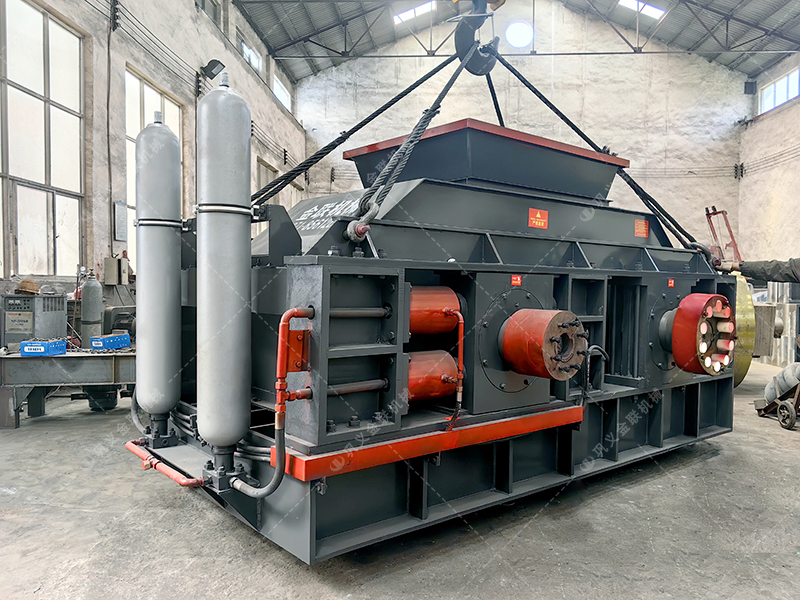 2PG1510半自動大型液壓對輥破碎制砂機(jī)發(fā)往廣東