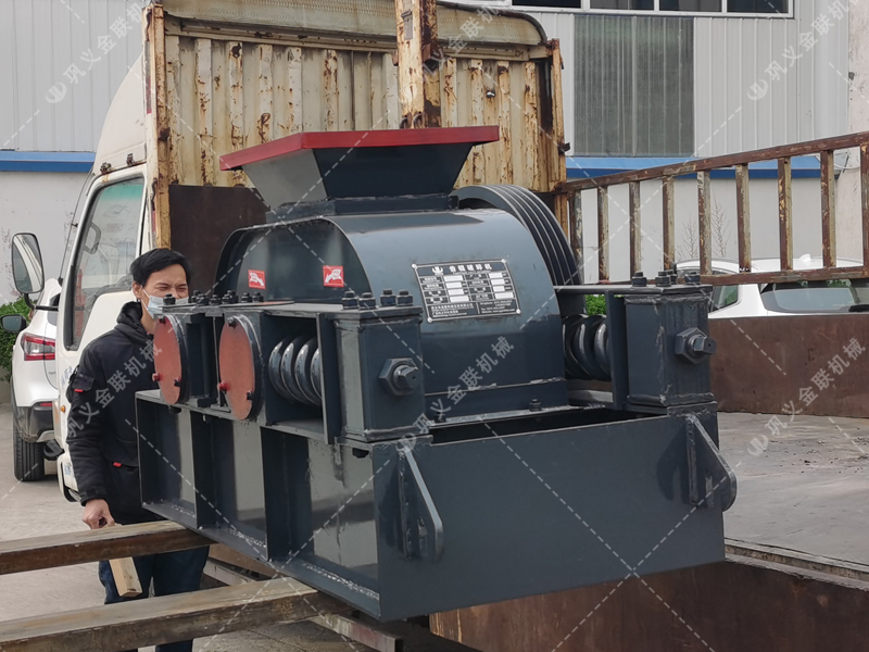 2PGC400X250雙齒輥破碎機發(fā)貨圖片_發(fā)往安徽蚌埠_破碎玻璃