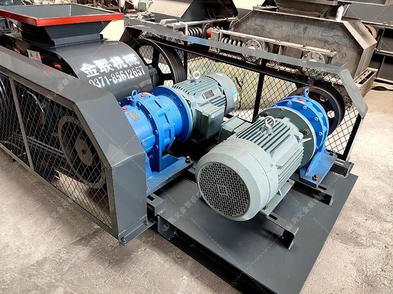 2PG400x400小型對輥破碎機發(fā)貨圖片_發(fā)往廣西雨林_破碎沙子