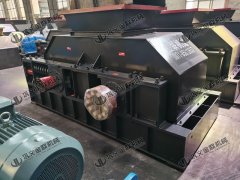 小型雙輥制砂機(jī)的時產(chǎn)量是多少，哪個廠家好？