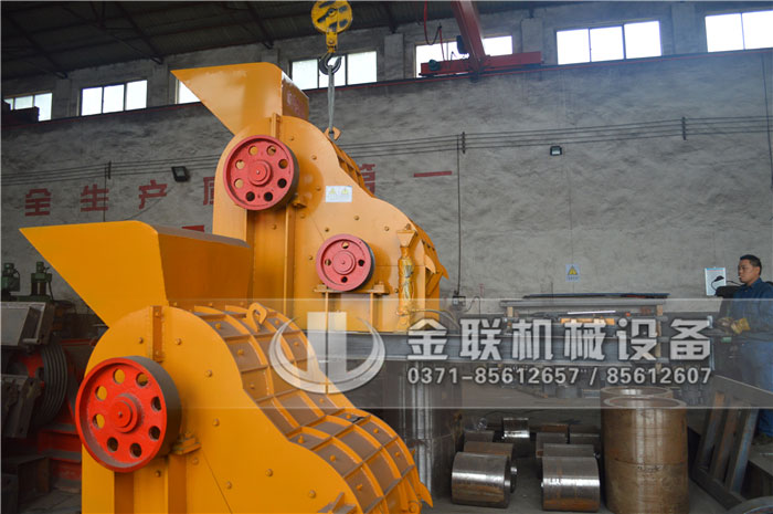 煤渣粉碎機(jī)進(jìn)料過程中要注意哪些事項